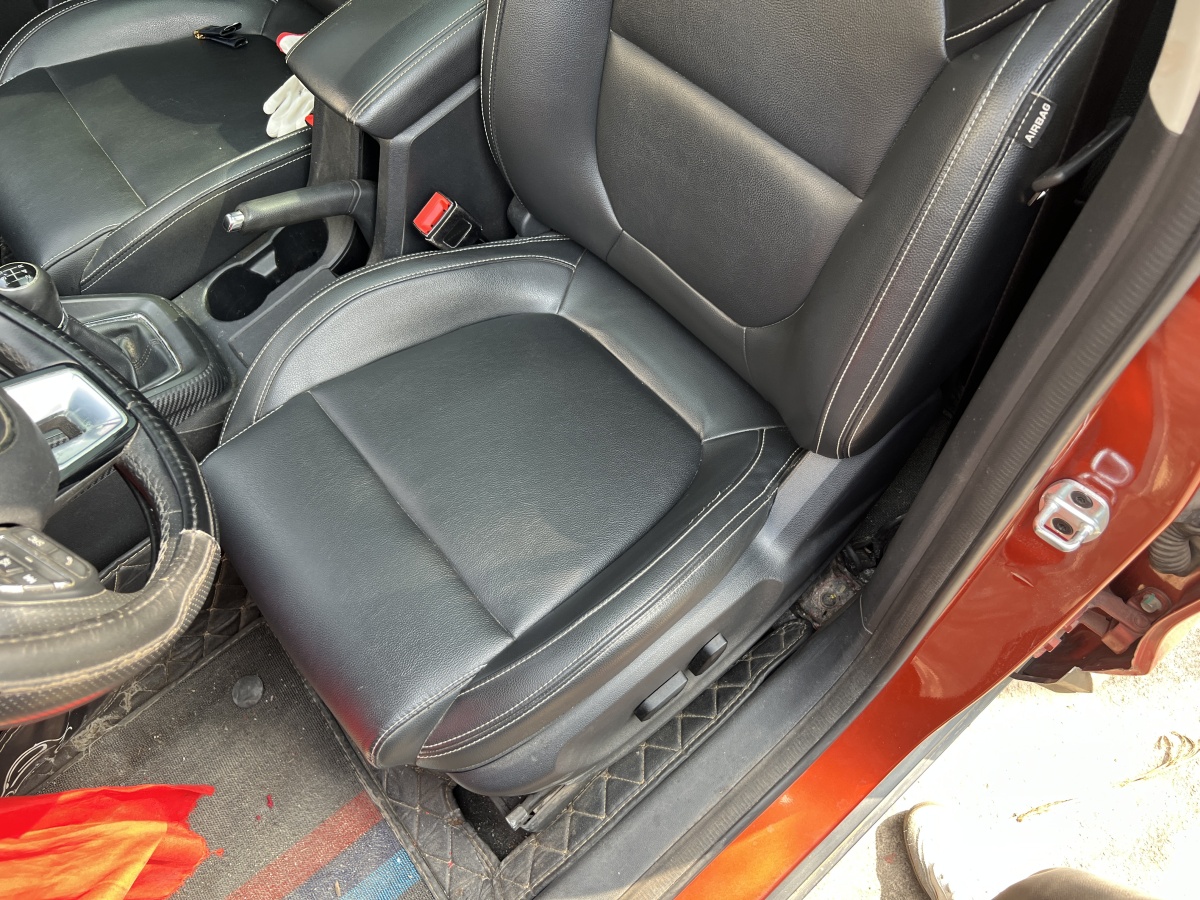 MG ZS 2018 image de voiture #29