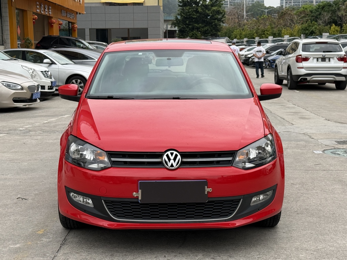 Volkswagen Polo 2011 #29 Volkswagen Polo 2011 car image #29