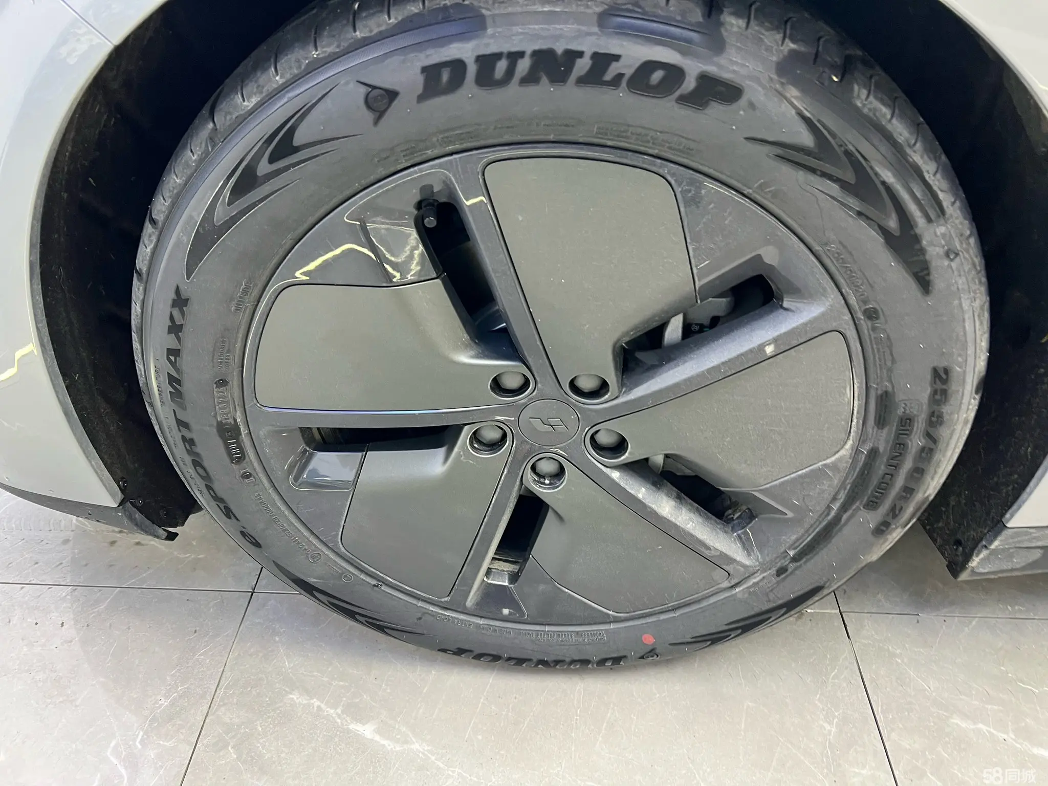 Li i6 2025 immagine di auto #29