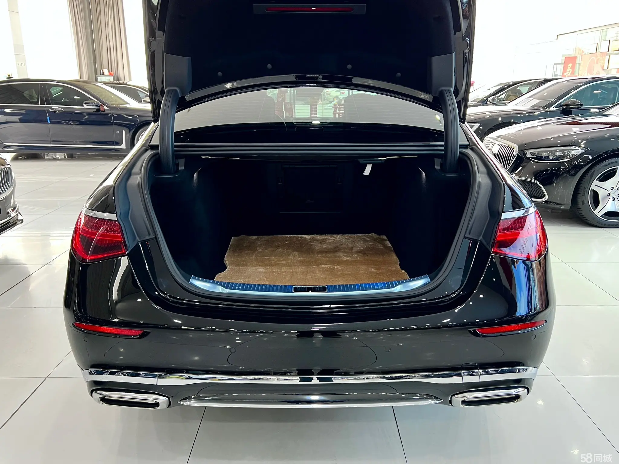 Mercedes-Benz Maybach S Class 2023 car image #29