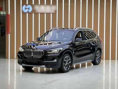 BMW X1 2020 BMW X1 2020 car image