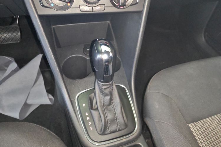 Volkswagen Polo 2018 car image #14