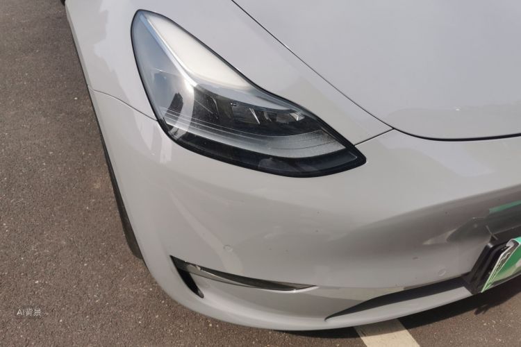 Tesla Model Y 2021 immagine di auto #8