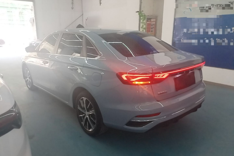 GEELY Emgrand 2023 #5 GEELY Emgrand 2023 car image #5