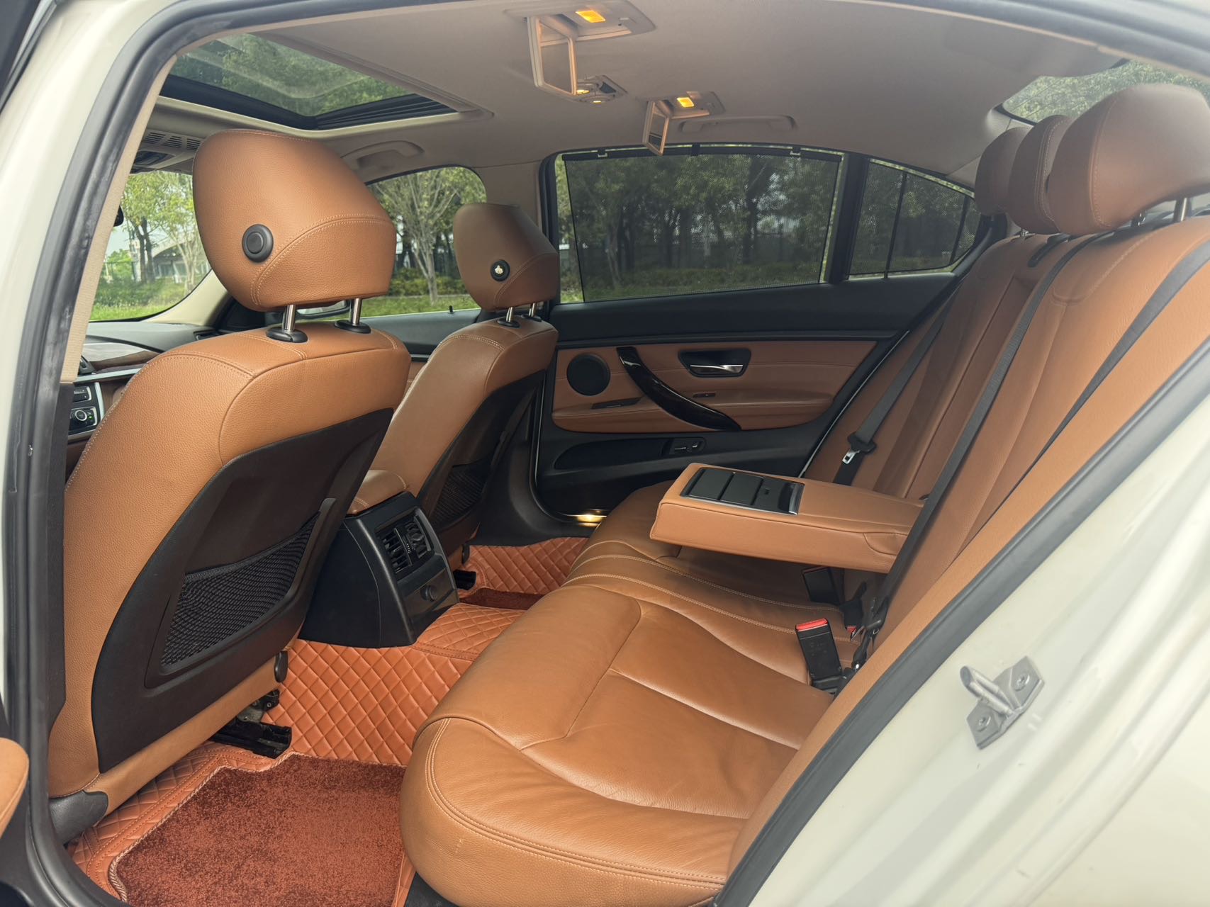 BMW 3 Series 2015 #8 BMW 3 Series 2015 car image #8