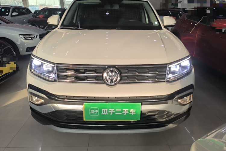 Volkswagen T-Cross 2020 #3 Volkswagen T-Cross 2020 car image #3