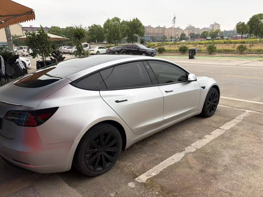Tesla Model 3 2021 #4 Tesla Model 3 2021 car image #4