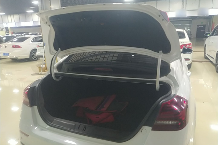 GEELY Emgrand 2021 car image #19
