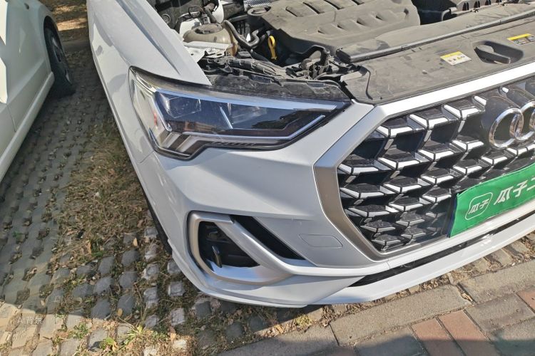Audi Q3 2024 #8 Audi Q3 2024 изображение автомобиля #8
