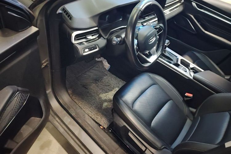 GEELY Emgrand 2024 car image #16