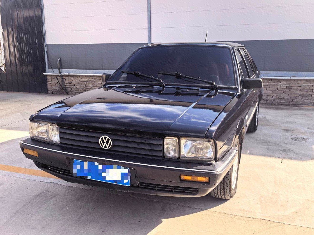 Volkswagen Santana Classic 2012 car image 