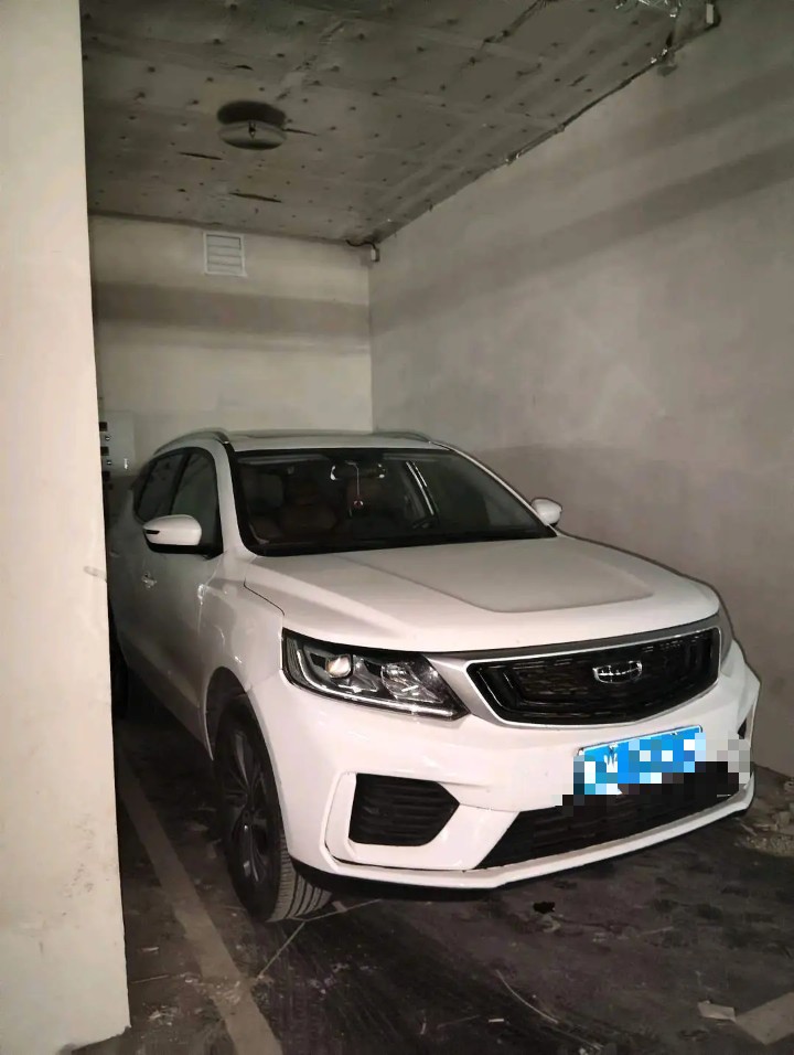 GEELY Vision X6 2021 car image #2