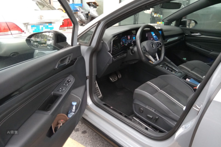 Volkswagen Golf 2021 car image #18