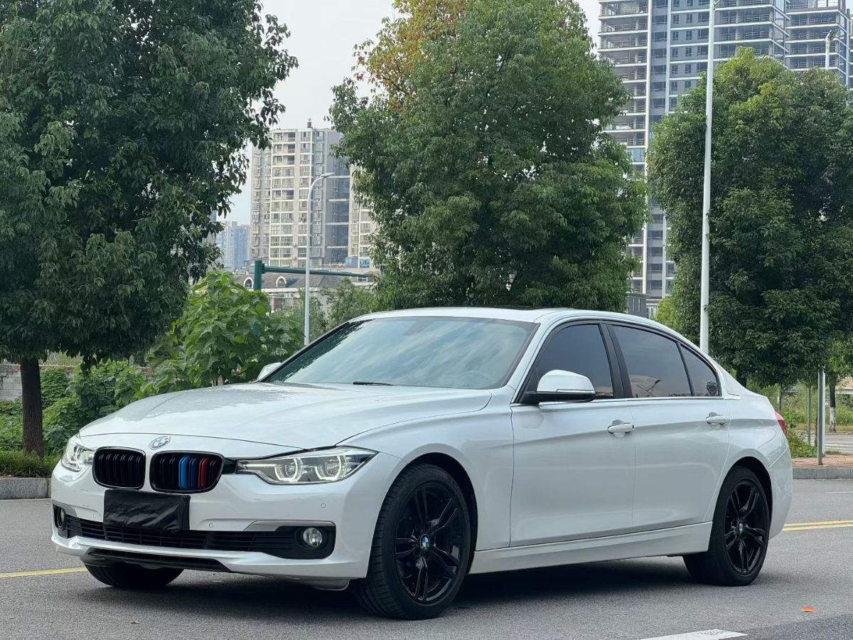 BMW 3 Series 2019 BMW 3 Series 2019 car image