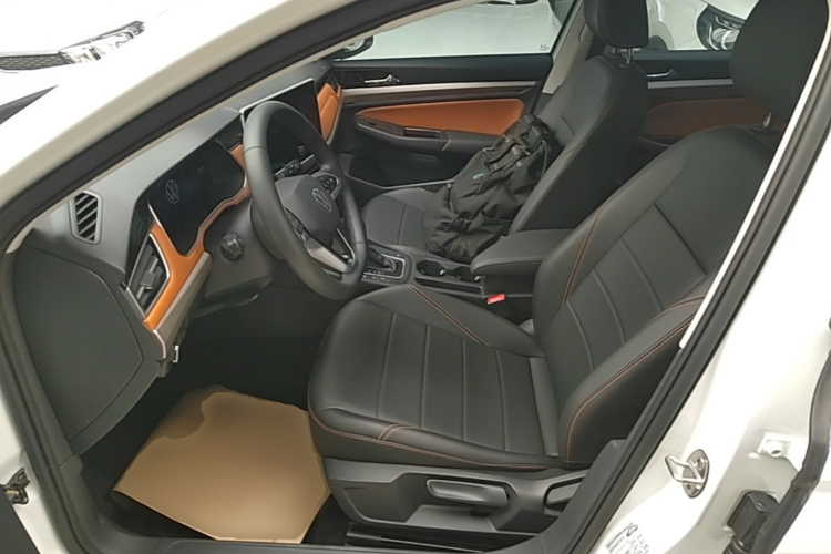 Volkswagen Bora 2022 immagine di auto #15