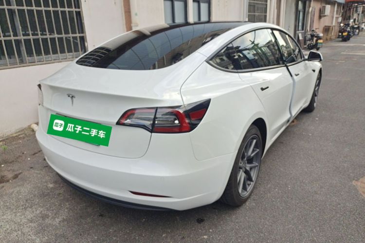 Tesla Model 3 2021 car image #7