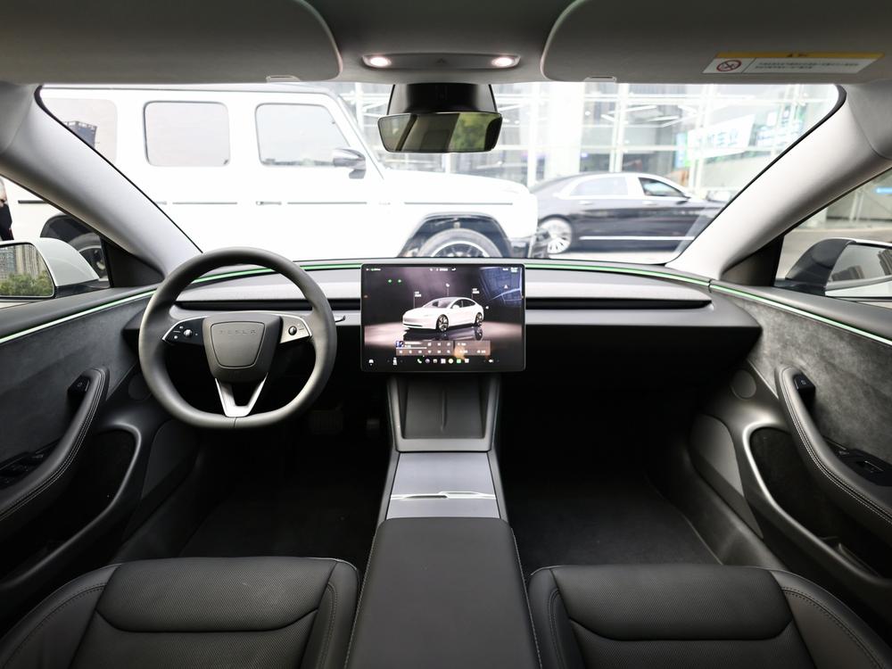 Tesla Model 3 2025 #13 Tesla Model 3 2025 car image #13
