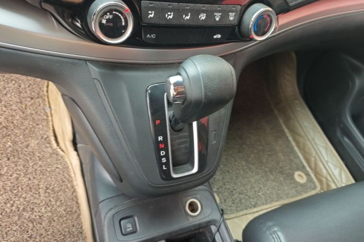 Honda CR-V 2017 #14 Honda CR-V 2017 car image #14