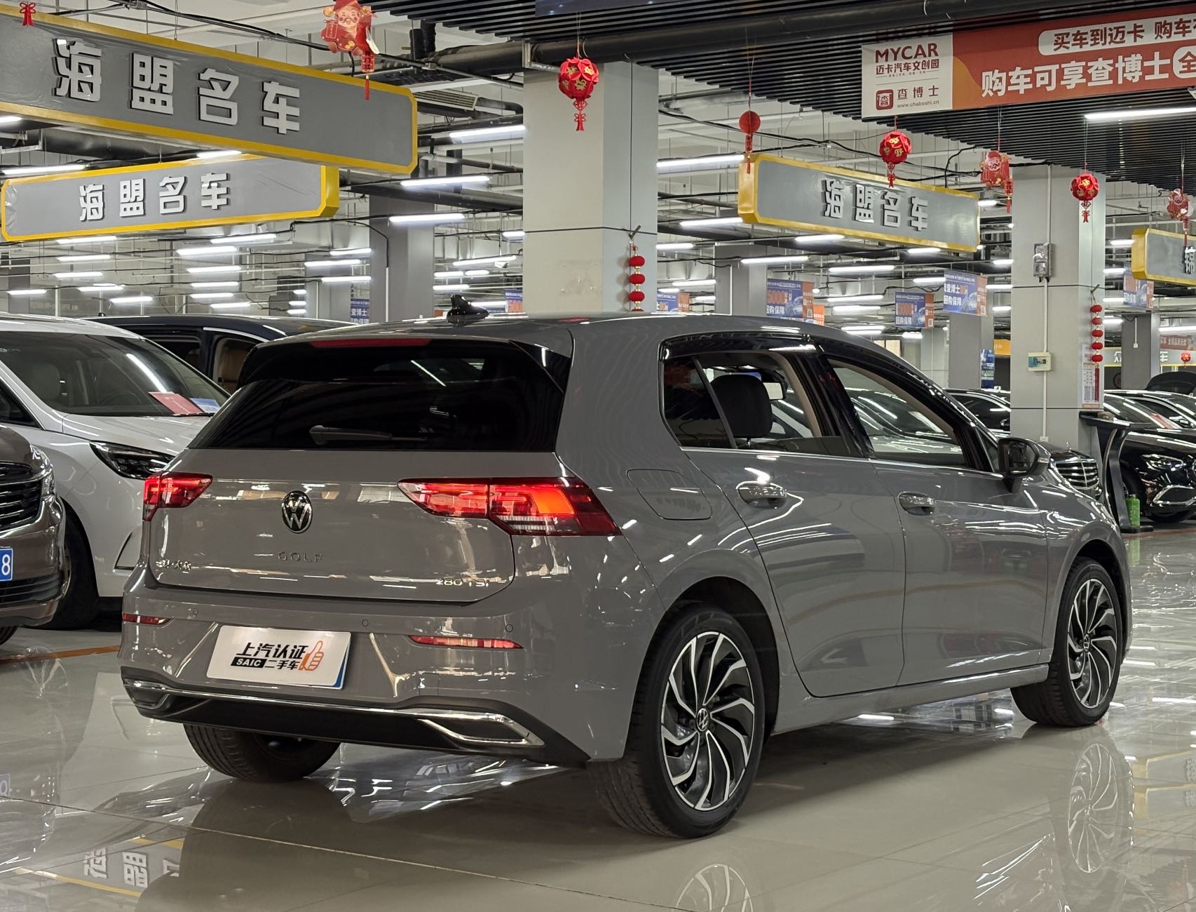 Volkswagen Golf 2023 car image #8