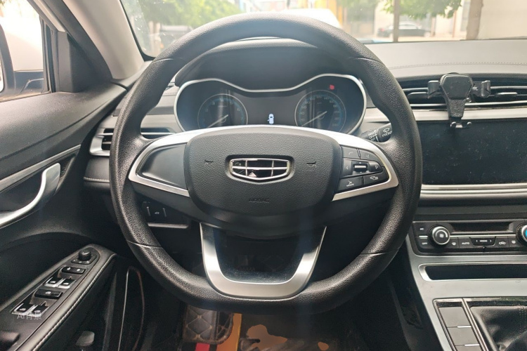 GEELY Emgrand 2021 car image #12