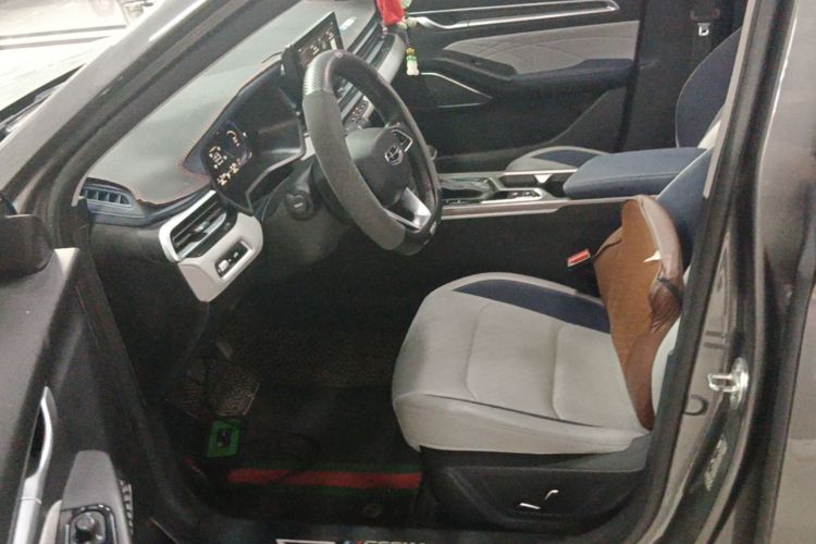 GEELY Emgrand 2022 #15 GEELY Emgrand 2022 car image #15
