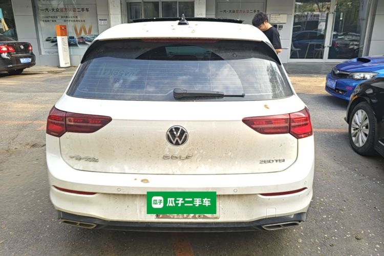 Volkswagen Golf 2024 car image #6