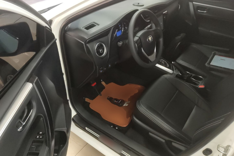 Toyota Corolla 2018 #16 Toyota Corolla 2018 car image #16