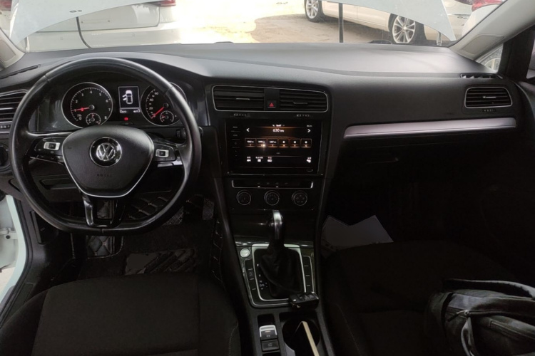 Volkswagen Golf 2020 #10 Volkswagen Golf 2020 car image #10