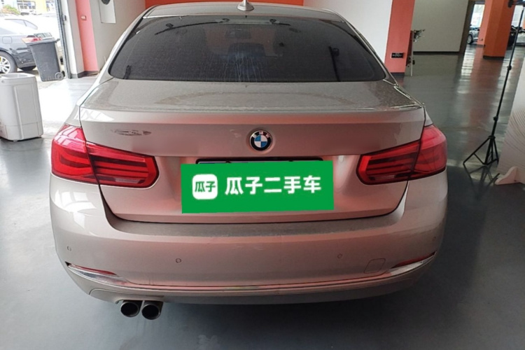 BMW 3 Series 2017 #6 BMW 3 Series 2017 car image #6