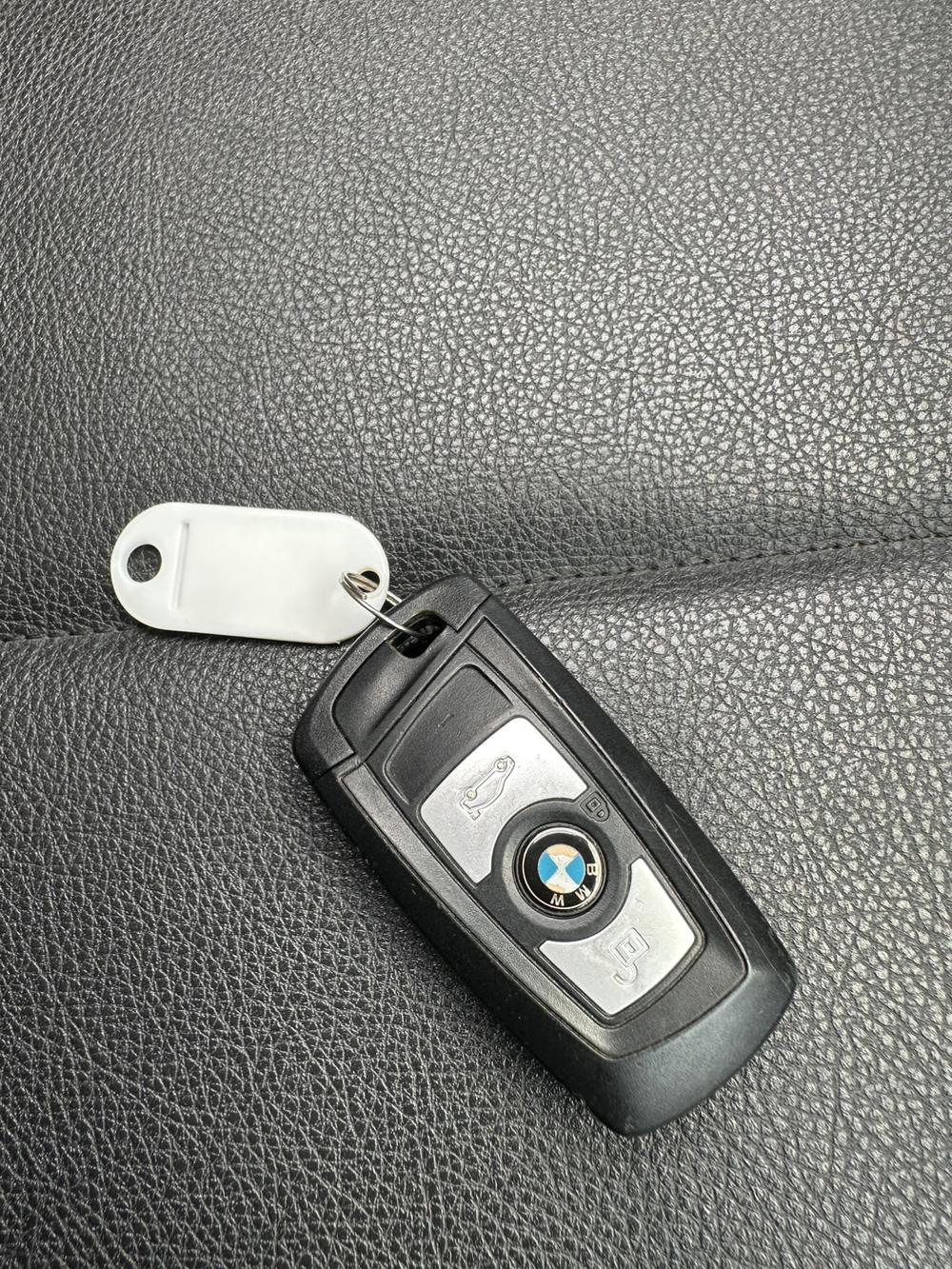 BMW 3 Series 2018 car image #8