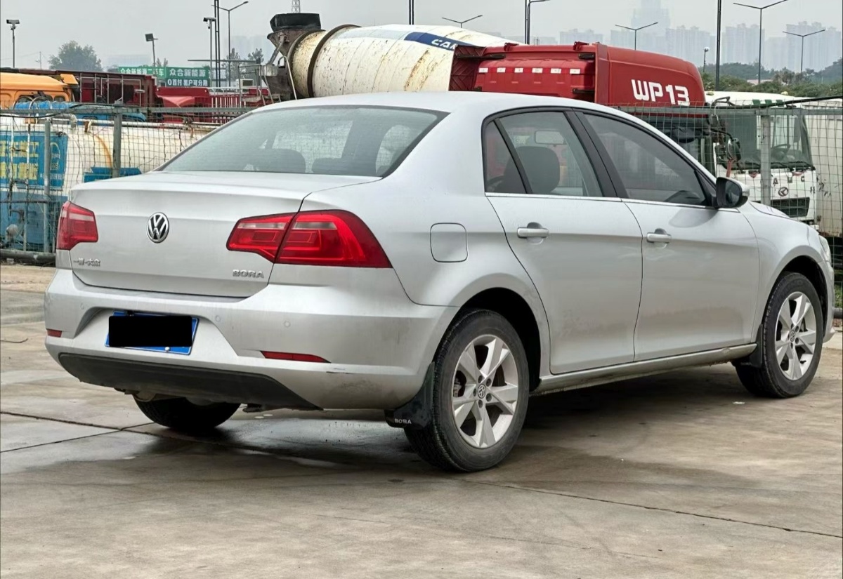 Volkswagen Bora 2016 image de voiture #9