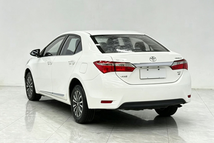 Toyota Corolla 2017 #5 Toyota Corolla 2017 car image #5