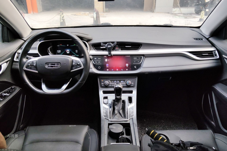 GEELY Emgrand 2020 car image #11