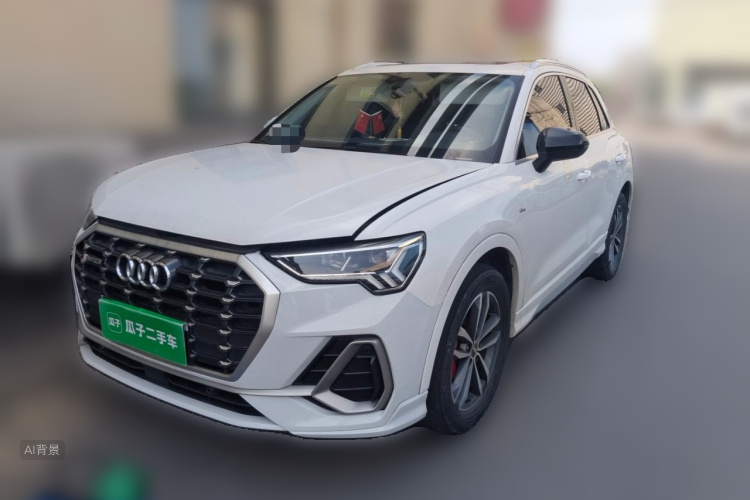 Audi Q3 2021 car image #2
