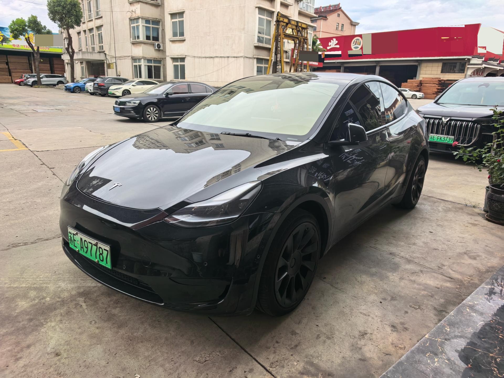 Tesla Model Y 2022 Tesla Model Y 2022 car image
