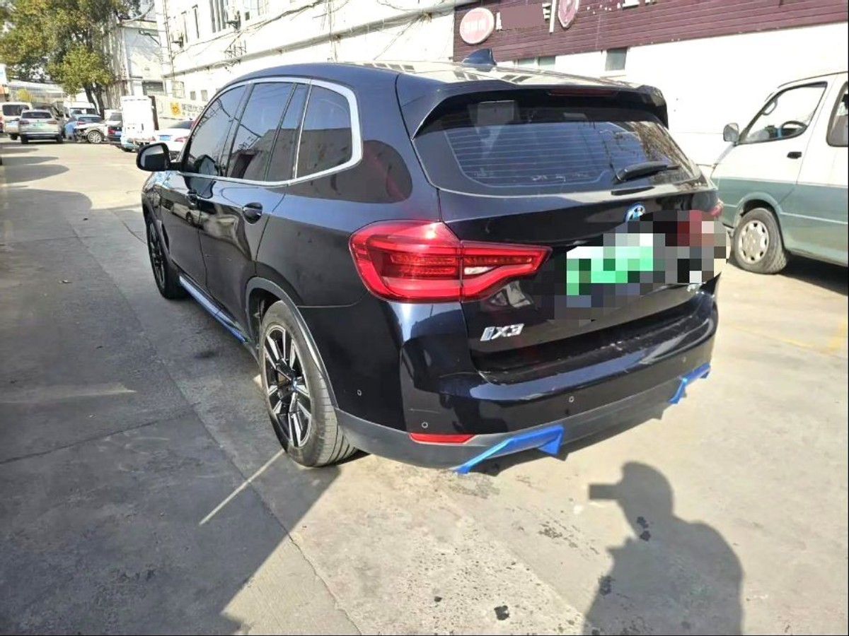 BMW iX3 2021 изображение автомобиля #5
