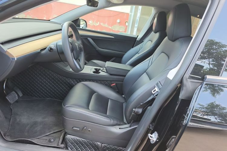 Tesla Model Y 2023 #15 Tesla Model Y 2023 car image #15