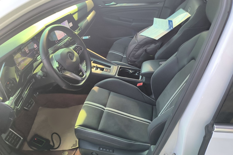 Volkswagen Golf 2020 #19 Volkswagen Golf 2020 car image #19
