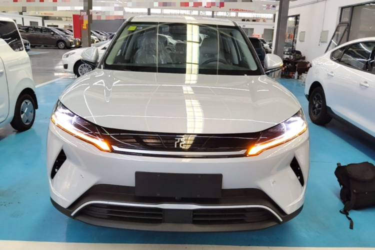BYD YuanUP 2026 car image #3