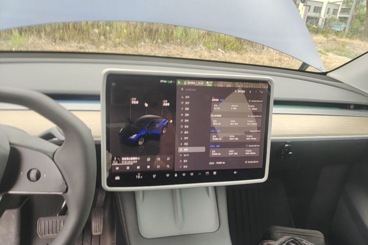 Tesla Model Y 2022 #13 Tesla Model Y 2022 car image #13