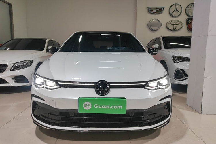 Volkswagen Golf 2023 #3 Volkswagen Golf 2023 صورة سيارة #3