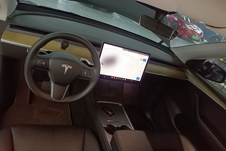 Tesla Model Y 2022 #10 Tesla Model Y 2022 car image #10