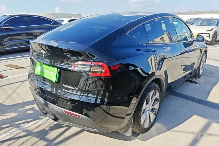 Tesla Model Y 2022 #7 Tesla Model Y 2022 car image #7
