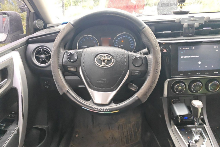 Toyota Corolla 2018 #12 Toyota Corolla 2018 car image #12