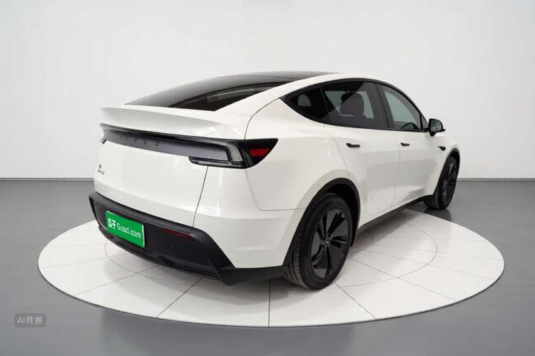 Tesla Model Y 2025 #7 Tesla Model Y 2025 car image #7