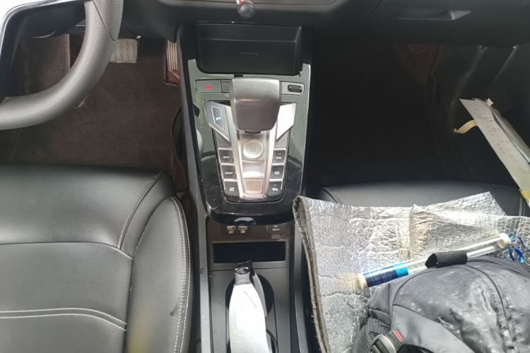 BYD Yuan New Energy 2019 #14 BYD Yuan New Energy 2019 car image #14