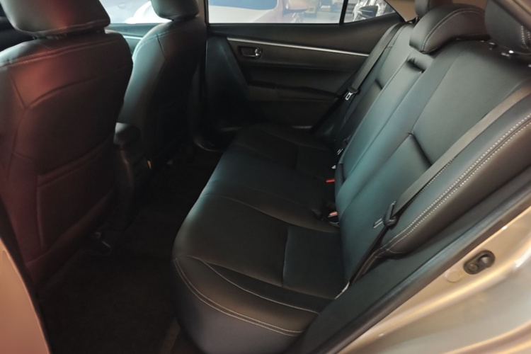 Toyota Corolla 2017 car image #13