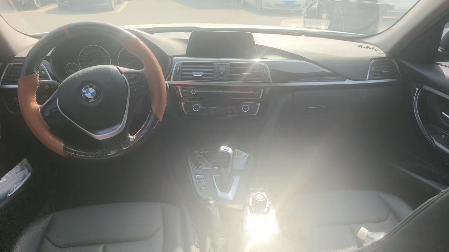 BMW 3 Series 2017 #4 BMW 3 Series 2017 car image #4