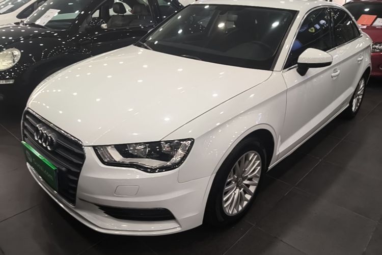 Audi A3 2017 car image #2