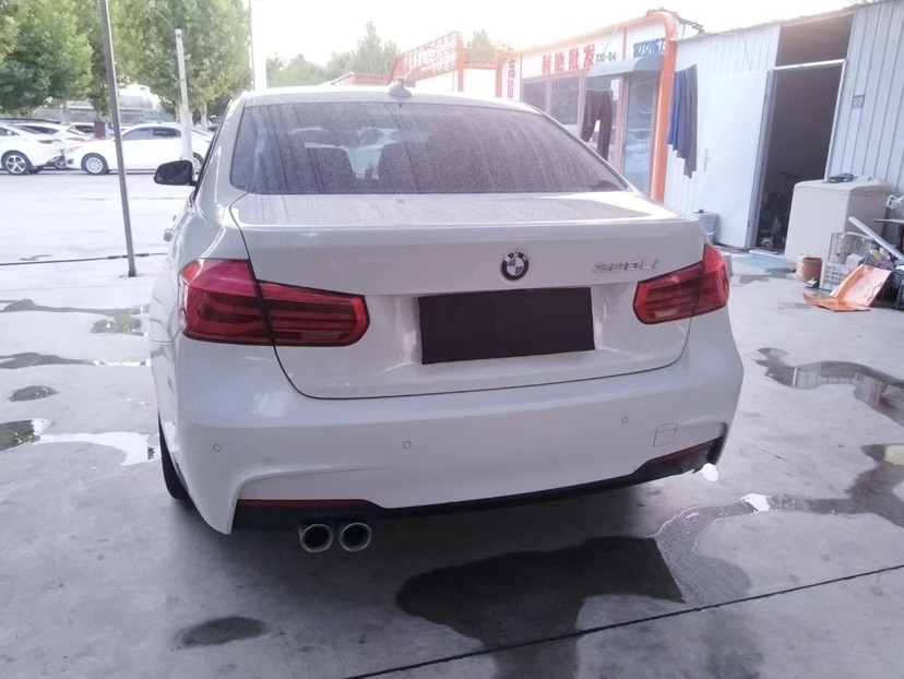 BMW 3 Series 2018 car image #8